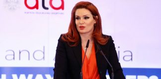 Parlamentul a votat-o pe Armela Krasniqi ca noua şefă a AMA