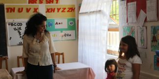 Secretarul de stat Oana Ursache întâlnire cu elevii școlii din Mekat