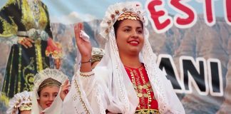 La Gjirokastra va avea loc festivalul de muzică folclorică„Divani Lunxhot”