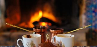 Importurile au stabilit un record, albanezii nu renunță la cafea