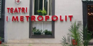 O comedie în două acte la teatrul “Metropol”