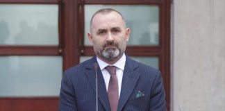 Hotărâri de guvern / Verificare și pentru notari