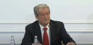 Berisha recâștigă conducerea Partidului Democrat