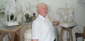S-a stins viaţa renumitului sculptor Thanas Papa