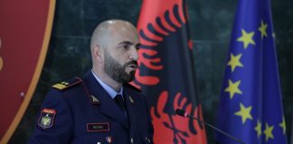 Este suspendat din funcție directorul general al Poliției, Gledis Nano