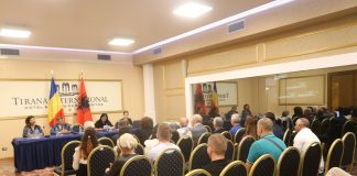 A fost promovat la Tirana “Dotarea școlii și continuarea claselor de aromână și română la Mekat, regiunea Vlora”