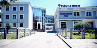 A furat 30.000 de euro în apartamentul unde s-a dus să verifice, polițiștii îl exclud pe ofițer