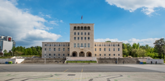 11 universități sunt acreditate, este recomandată creșterea calității cercetării