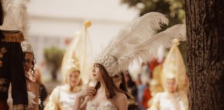 Deschis sezonul turistic la Corcea cu Festivalul Internațional de Carnaval