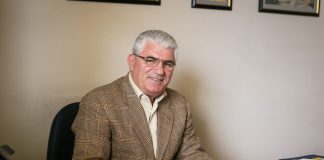 Prof. dr. Luan Përzhita demisionează din funcția de rector al Academiei Albanologice