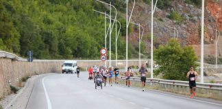 Peste 500 de concurenți din 25 de țări au participat la maratonul din Pogradec