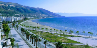 Vlora, destinația preferată de străini