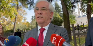 Singurul candidat, Skënder Gjinushi este reales președinte al Academiei de Științe