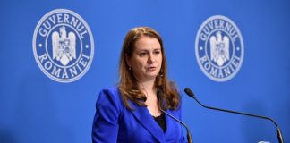 Ministrul Educației din România Ligia DECA prezentă la Tirana