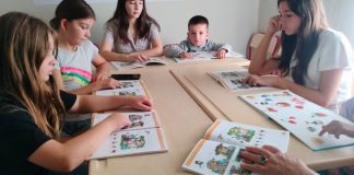 Continuarea claselor de aromână în regiunea Mekat, Vlora