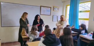 Reprezentanta Fundației H. Martineau întâlnire cu elevii școlii “Fan Noli”din Tirana