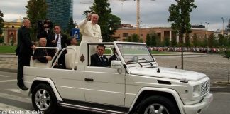 Ziua în care Papa Francisc a vizitat Tirana