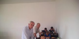 La iți sâmbătă, ficiuriți aromăni din hoara Sqepur, Berat învață aromăna