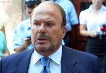 Fatos Nano: Moștenirea unui Lider al Tranziției albaneze