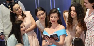 Soprana Nina Muho de Ziua Îndrăgostiților a invitat publicul la Elixirul dragostei de Gaetano Donizetti