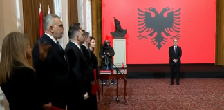 Șapte noi miniștri vor depune jurământul în prezența președintelui Bajram Begaj