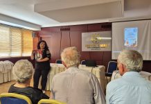 Ziua Limbii Române, sărbătorită la Fier de comunitatea aromână