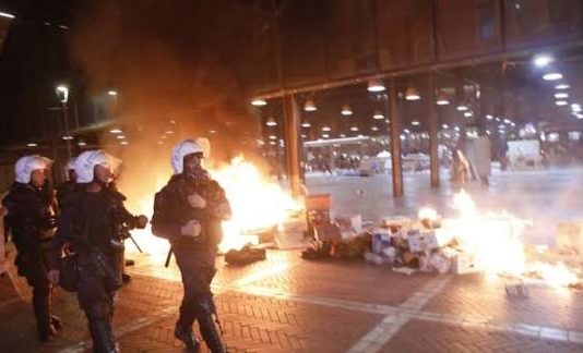 Protestele antiguvernamentale din Albania continuă, mii de oameni cer demisia premierului Edi Rama